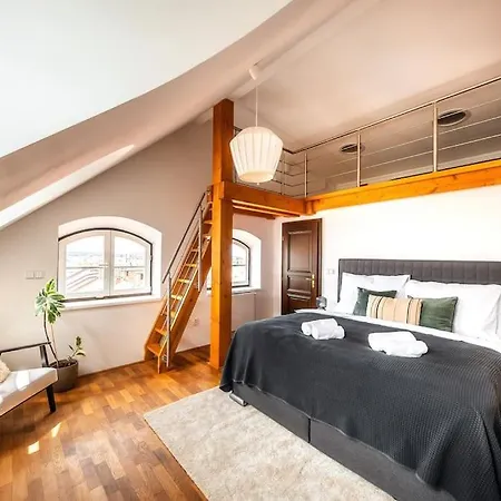 3br 2,5bath Luxurious Big Family Penthouse & Views Apartment Hradec Kralove