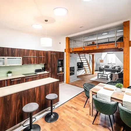 3br 2,5bath Luxurious Big Family Penthouse & Views Apartmán